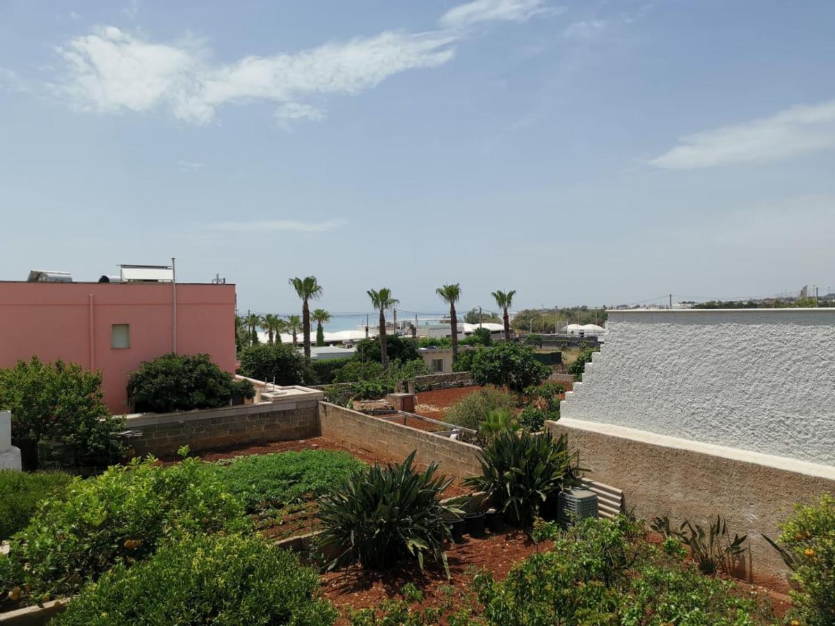 Casa Tramonto Vista Mare Apartment Marina Di Pescoluse Exterior photo